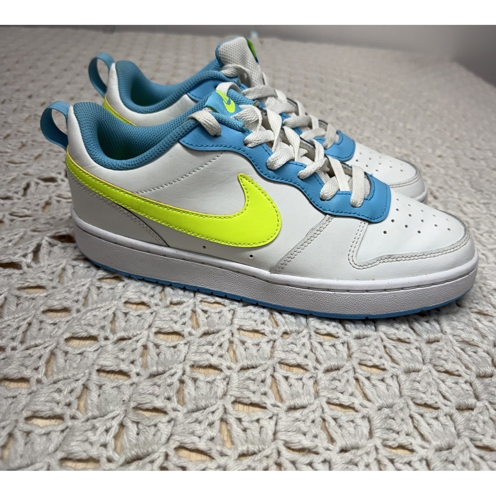 Nike Court Borough Low GS Shoes Kids Youth Sz 7Y White Blue Sneakers Gym BQ5448-